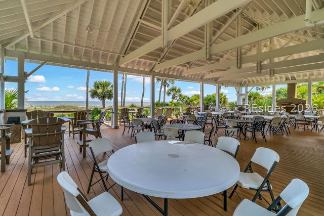 17 Arthur Hills Ct, Hilton Head Island, SC 29928