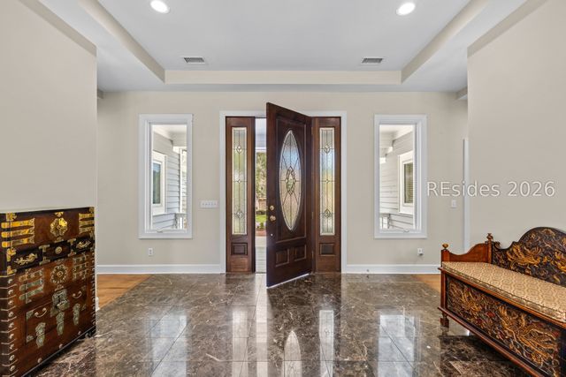 17 Arthur Hills Ct, Hilton Head Island, SC 29928