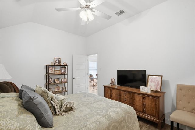 211 Clover Circle, Weatherford, TX 76086
