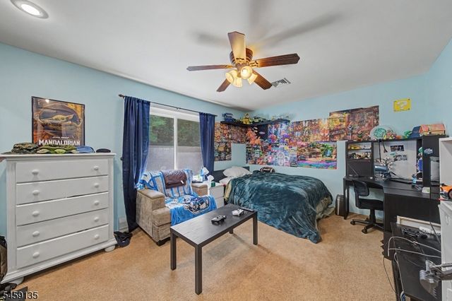 451 W Brook Rd, Ringwood Boro, NJ 07456