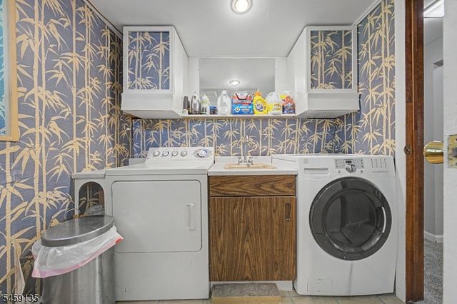 451 W Brook Rd, Ringwood Boro, NJ 07456