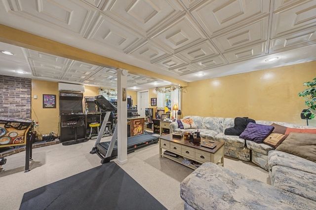 451 W Brook Rd, Ringwood Boro, NJ 07456