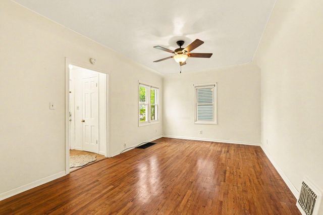 1104 Hoyt Street SE, Grand Rapids, MI 49507