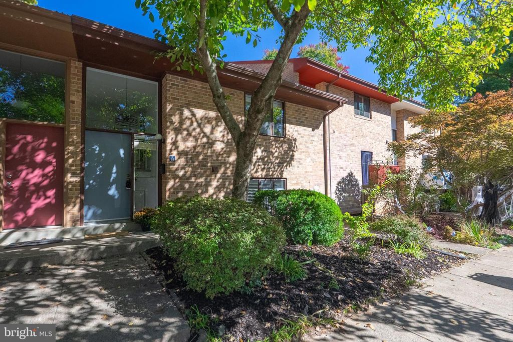 11026 SAFFOLD WAY, Reston, VA 20190