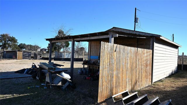 155 Arbuckle RD, Elgin, TX 78621
