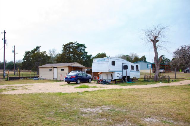 155 Arbuckle RD, Elgin, TX 78621