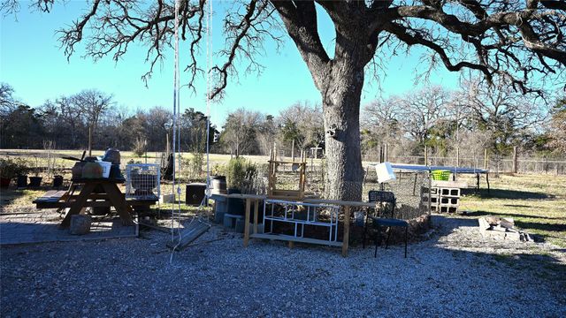 155 Arbuckle RD, Elgin, TX 78621