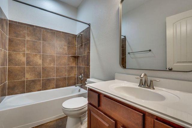 628 Bottle Brush DR, Kyle, TX 78640