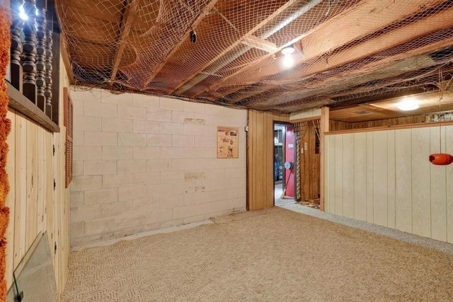 1060 LAKEWOOD LANE, Wisconsin Rapids, WI 54494