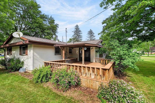 1060 LAKEWOOD LANE, Wisconsin Rapids, WI 54494