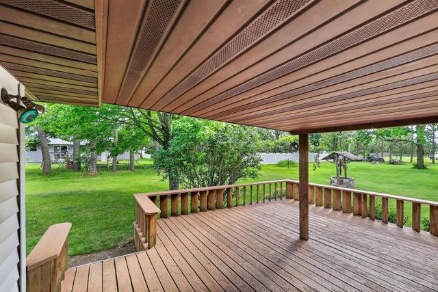 1060 LAKEWOOD LANE, Wisconsin Rapids, WI 54494