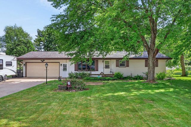 1060 LAKEWOOD LANE, Wisconsin Rapids, WI 54494