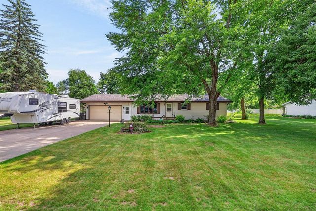 1060 LAKEWOOD LANE, Wisconsin Rapids, WI 54494