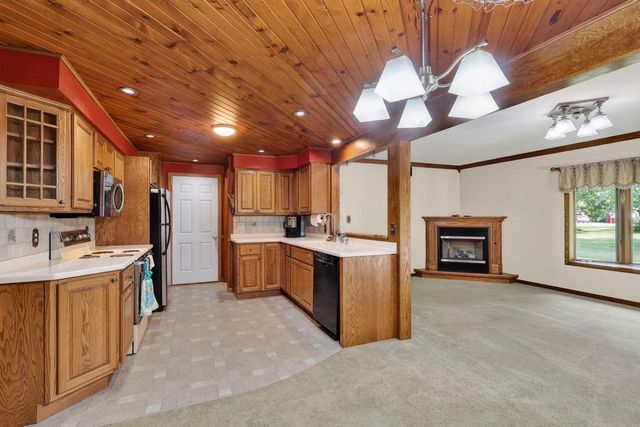 1060 LAKEWOOD LANE, Wisconsin Rapids, WI 54494