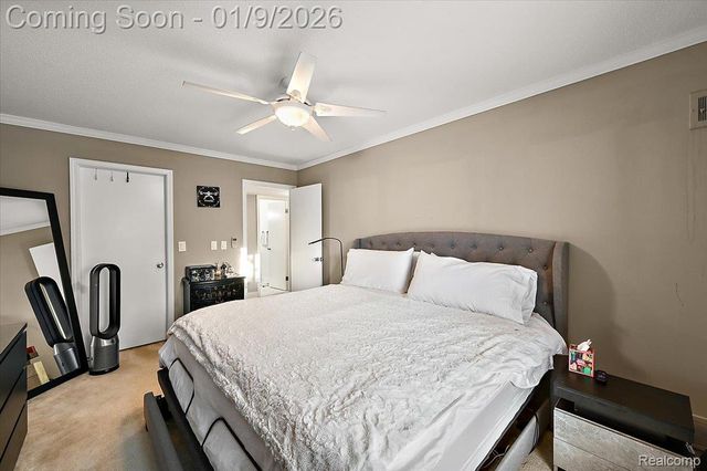 35962 Ann Arbor Trail 206, Livonia, MI 48150