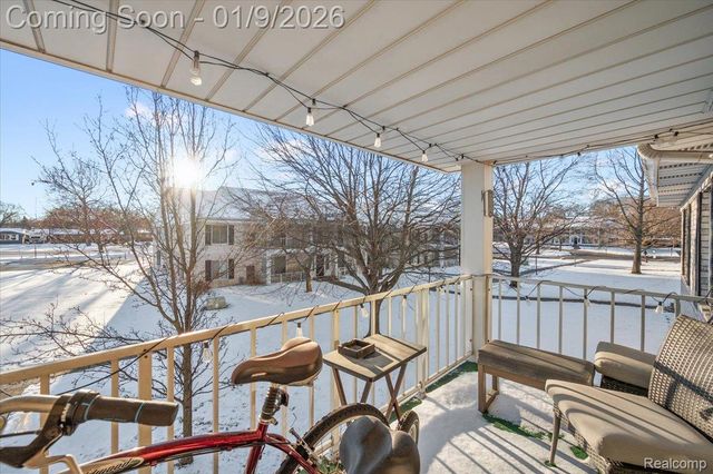 35962 Ann Arbor Trail 206, Livonia, MI 48150