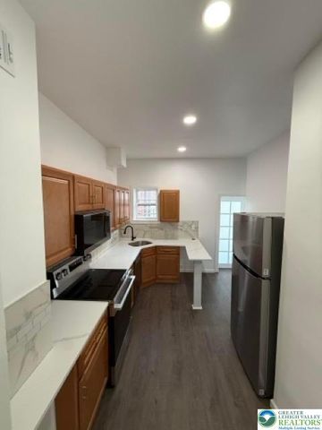 6 North 17th Street 2S, Allentown City, PA 18104