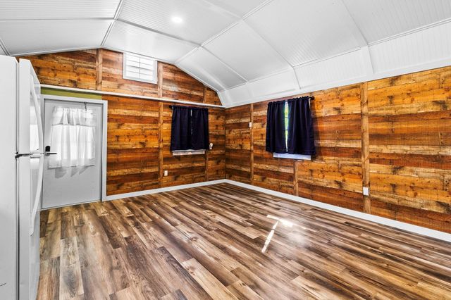 401 Deerfield, Livingston, TX 77351