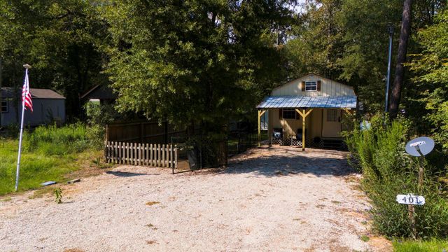 401 Deerfield, Livingston, TX 77351