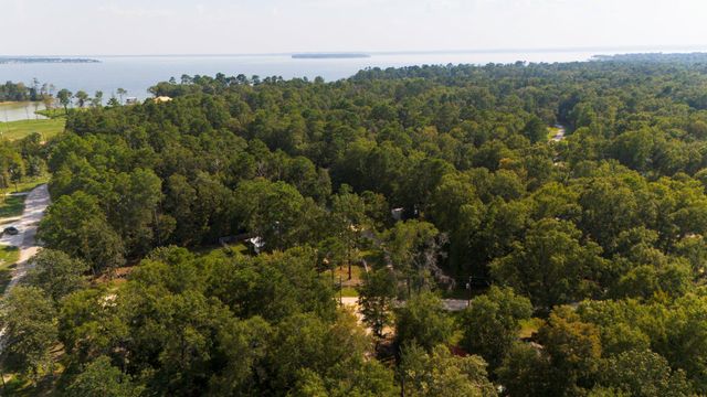 401 Deerfield, Livingston, TX 77351