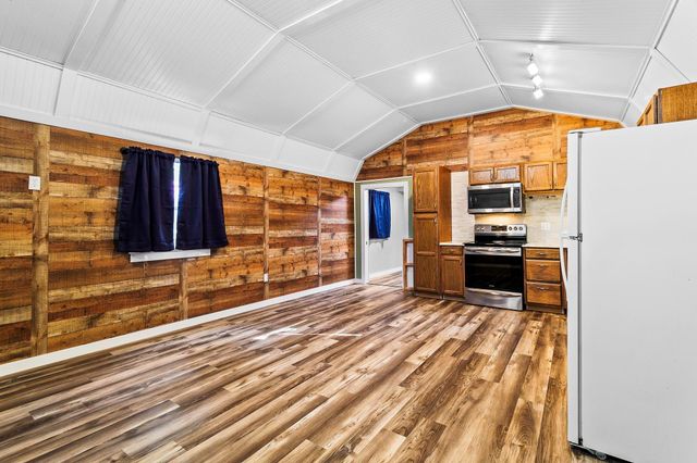 401 Deerfield, Livingston, TX 77351