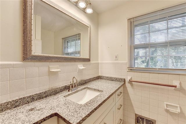 2628 Whitehurst Drive, Marietta, GA 30062