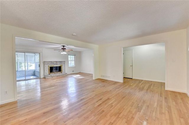 2628 Whitehurst Drive, Marietta, GA 30062