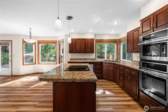 8937 Genesis Lane SE, Port Orchard, WA 98367