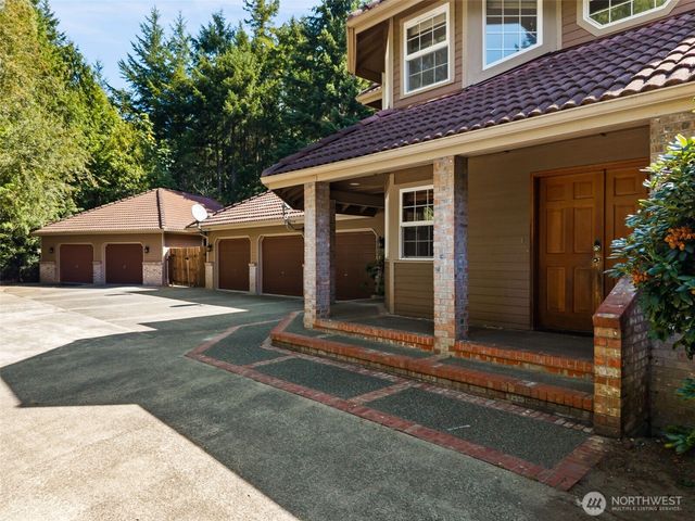 8937 Genesis Lane SE, Port Orchard, WA 98367