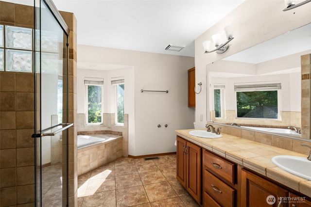 8937 Genesis Lane SE, Port Orchard, WA 98367