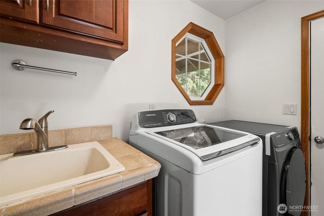 8937 Genesis Lane SE, Port Orchard, WA 98367