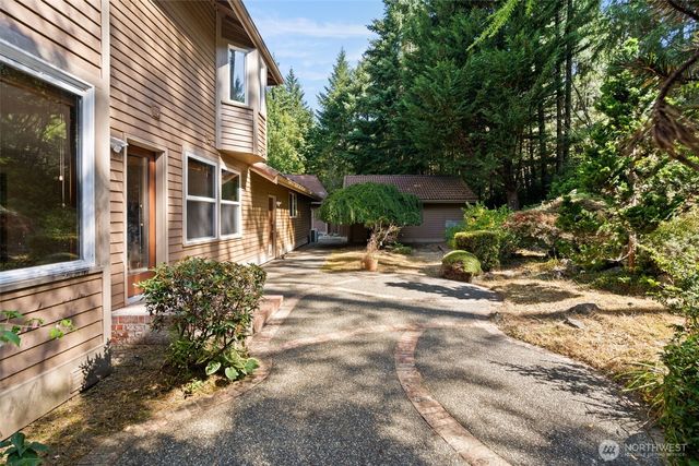 8937 Genesis Lane SE, Port Orchard, WA 98367