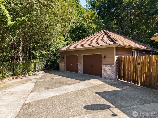 8937 Genesis Lane SE, Port Orchard, WA 98367