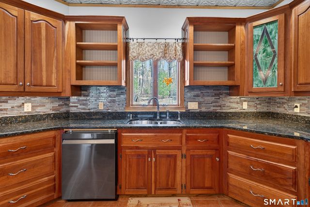 44 Michalec Road, Willington, CT 06279