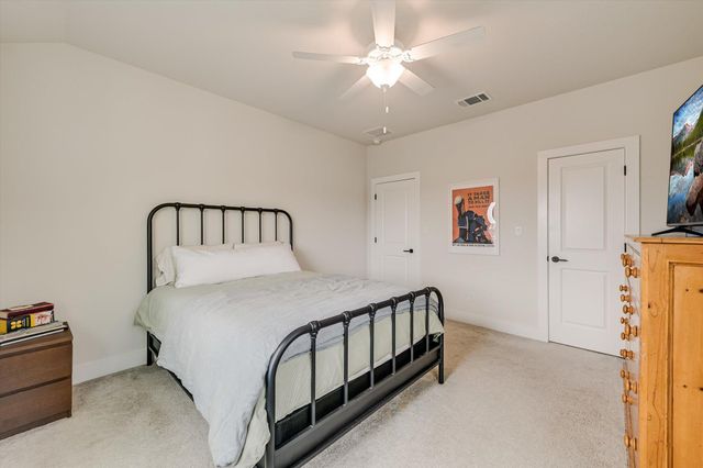 125 Broken Oak DR, Liberty Hill, TX 78642