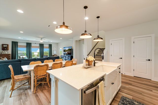 125 Broken Oak DR, Liberty Hill, TX 78642