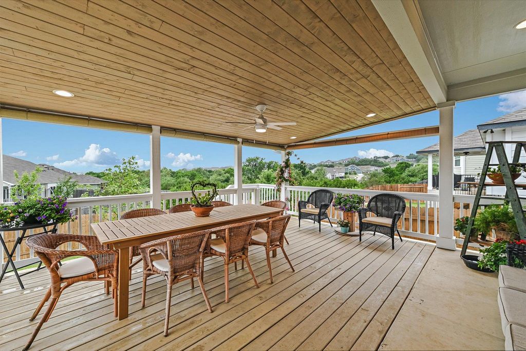 125 Broken Oak DR, Liberty Hill, TX 78642
