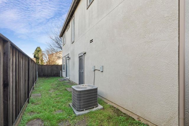 455 Tuscolana Way, Lodi, CA 95240