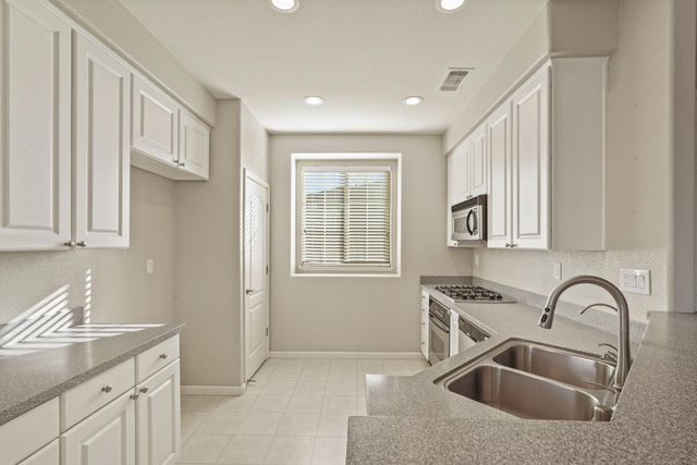 455 Tuscolana Way, Lodi, CA 95240