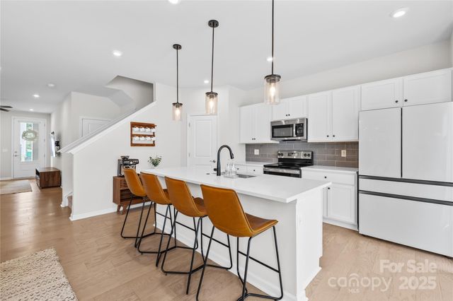 9147 Widden Way, Charlotte, NC 28269