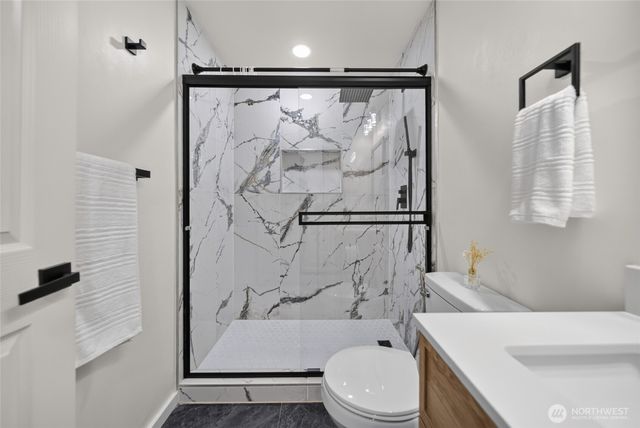 233 S 301st Street, Federal Way, WA 98003
