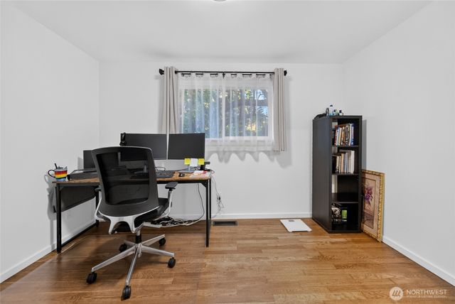233 S 301st Street, Federal Way, WA 98003