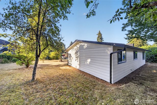 233 S 301st Street, Federal Way, WA 98003