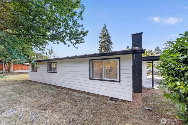 233 S 301st Street, Federal Way, WA 98003