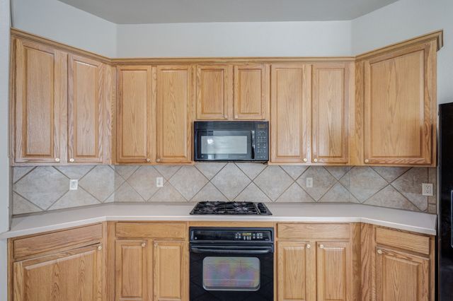 5504 Thornberry Drive, Fort Worth, TX 76137