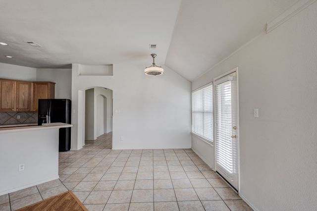 5504 Thornberry Drive, Fort Worth, TX 76137