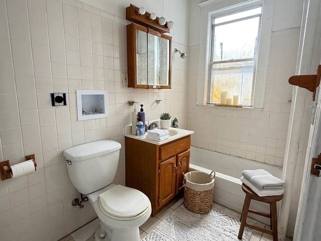 23 Long Ave 3, Boston, MA 02134