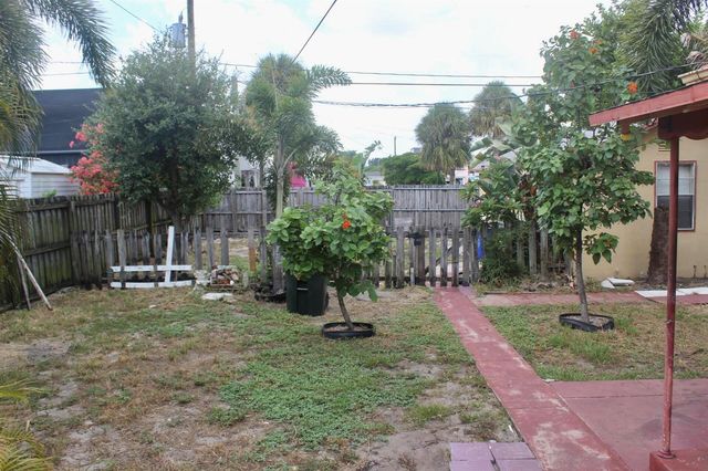 519 N J Street 1, Lake Worth Beach, FL 33460
