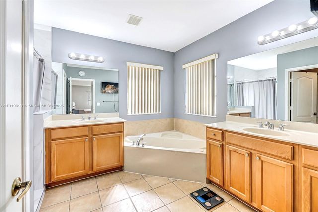 13937 SW 278th St, Homestead, FL 33032