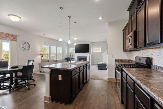 105 Jones Peak Drive, Simpsonville, SC 29681